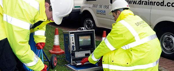CCTV Surveys – Croydon – Drainrod Drainage and Plumbing – Team at work